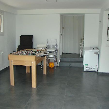 Chalet Con Piscina Y Bbq Para 10 Personas San Martin de Valdeiglesias Luaran gambar