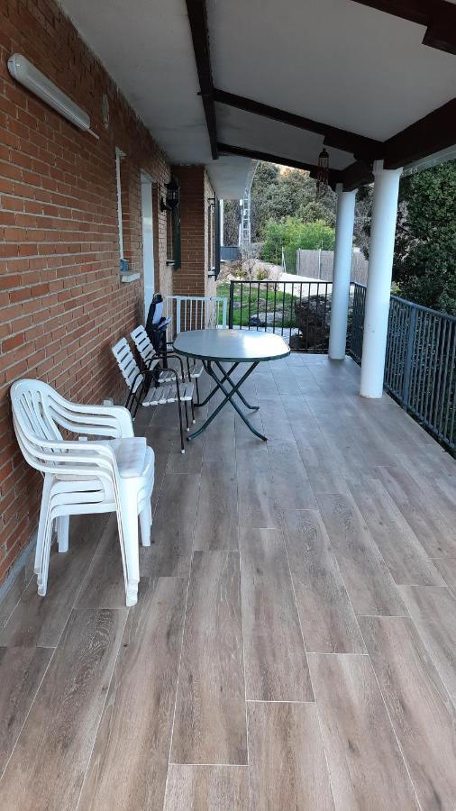 Chalet Con Piscina Y Bbq Para 10 Personas San Martin de Valdeiglesias Luaran gambar