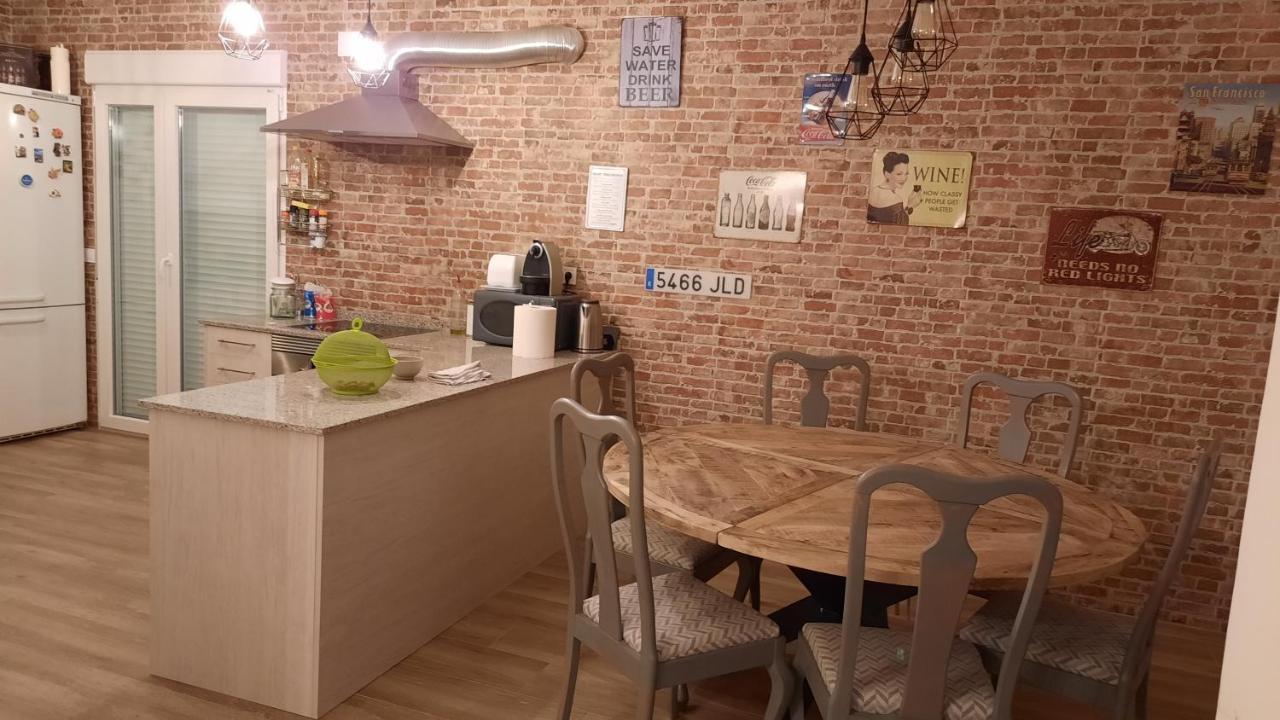 Chalet Con Piscina Y Bbq Para 10 Personas San Martin de Valdeiglesias Luaran gambar